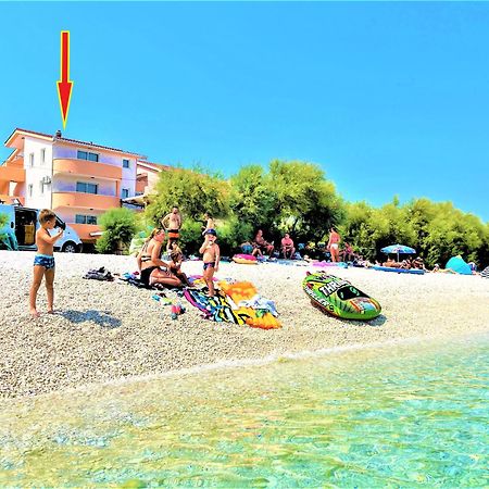 Marinovi Dvori Apartment Slatine Bagian luar foto