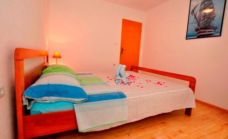 Marinovi Dvori Apartment Slatine Bagian luar foto