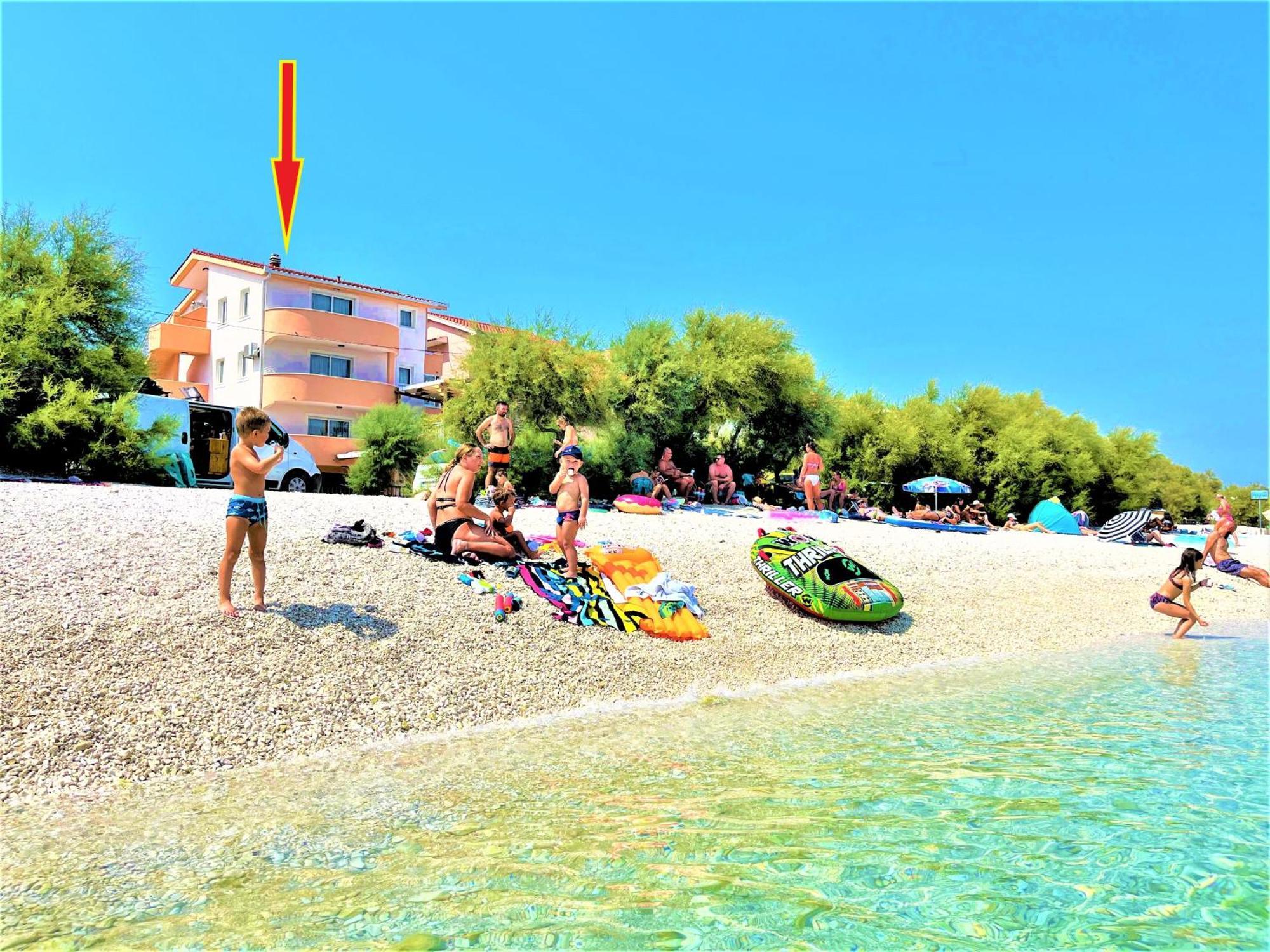 Marinovi Dvori Apartment Slatine Bagian luar foto